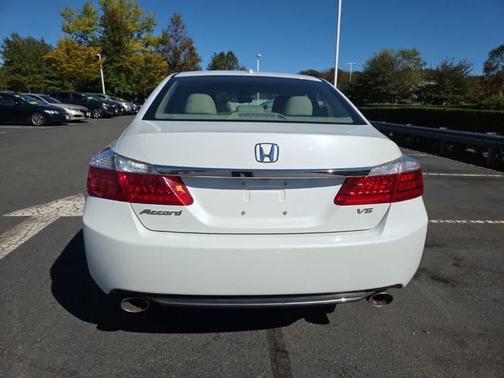 2015 Honda Accord 4dr V6 Auto