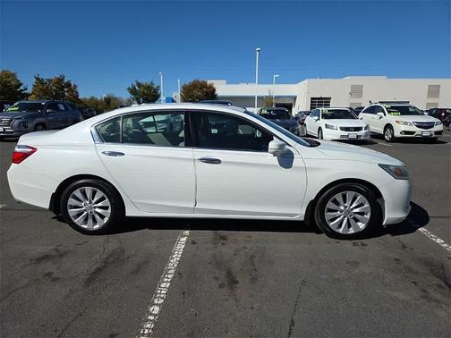 2015 Honda Accord 4dr V6 Auto