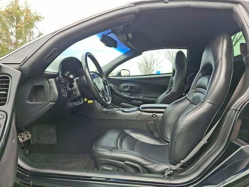 2002 Chevrolet Corvette Base