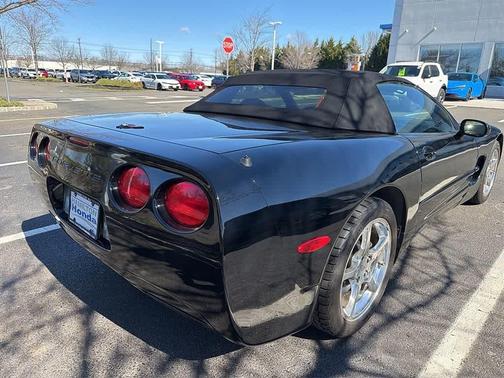 2002 Chevrolet Corvette Base