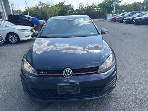 2016 Volkswagen Golf GTI 2.0T SE 4-Door
