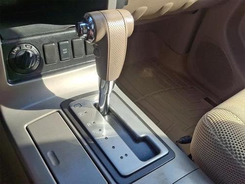 2011 Nissan Pathfinder S