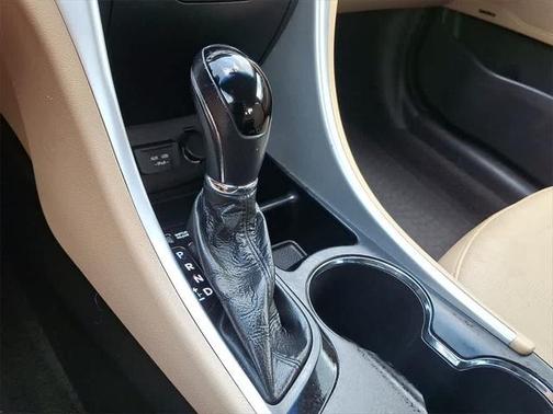 2013 Hyundai SONATA Limited