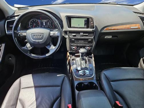 Black 2017 Audi Q5 2.0T Premium