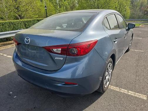 2016 Mazda Mazda3 i Sport