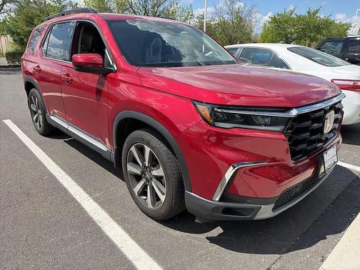 Radiant Red Metallic II 2024 Honda Pilot Touring 8-Passenger