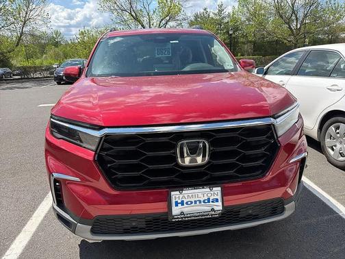 Radiant Red Metallic II 2024 Honda Pilot Touring 8-Passenger