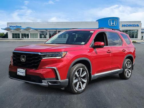 Radiant Red Metallic II 2024 Honda Pilot Touring 8-Passenger
