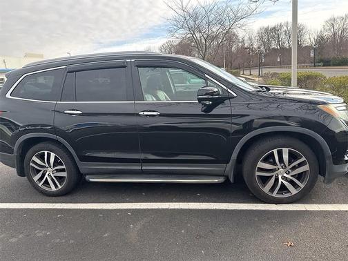 2018 Honda Pilot Touring
