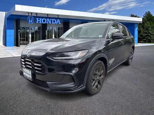 Crystal Black Pearl 2023 Honda HR-V AWD Sport