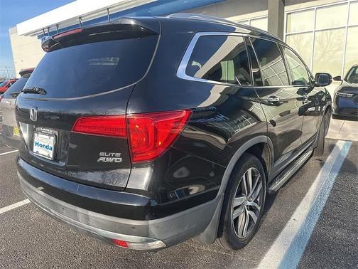 2017 Honda Pilot Elite