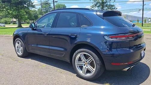 2021 Porsche Macan Base