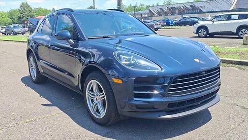 2021 Porsche Macan Base
