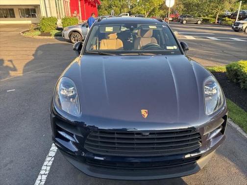 2021 Porsche Macan Base