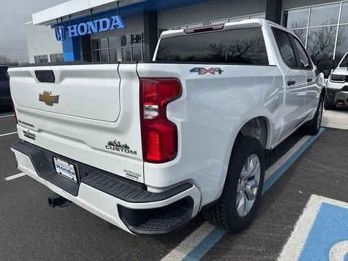 2021 Chevrolet Silverado 1500 Custom