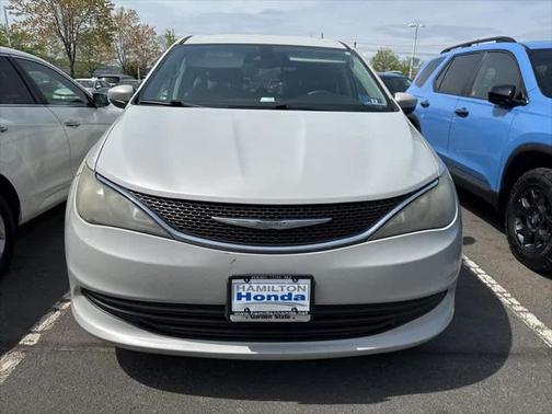 2017 Chrysler Pacifica Touring
