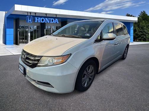 White 2015 Honda Odyssey EX-L