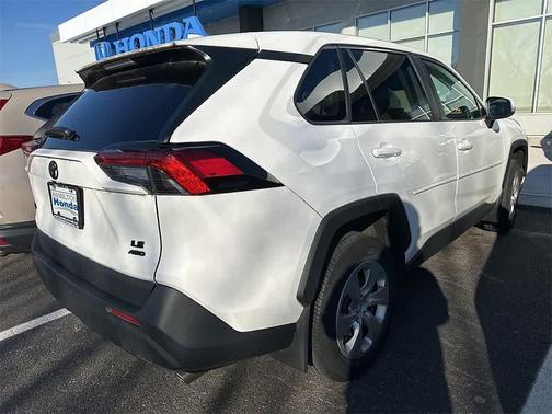 2023 Toyota RAV4 LE