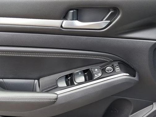 2020 Nissan Altima 2.5 SV