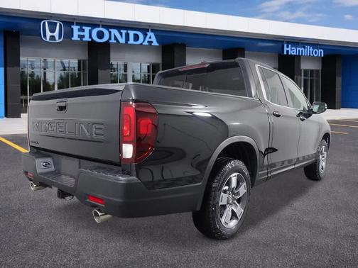 Crystal Black Pearl 2026 Honda Ridgeline RTL