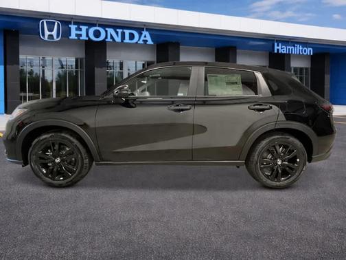 Crystal Black Pearl 2027 Honda HR-V Sport