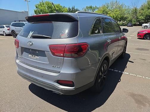 Everlasting Silver 2020 Kia Sorento EX