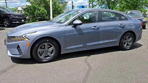 2022 Kia K5 LX
