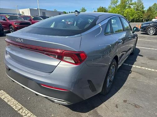 2022 Kia K5 LX