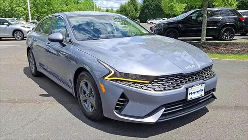 2022 Kia K5 LX