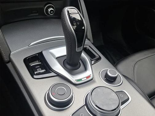 2022 Alfa Romeo Stelvio Ti