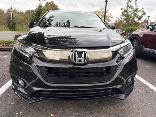 Crystal Black Pearl 2021 Honda HR-V AWD Sport