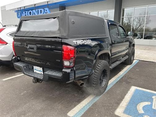 2018 Toyota Tacoma TRD Sport