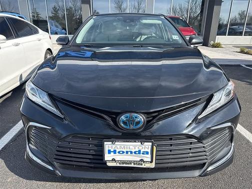 2021 Toyota Camry Hybrid XLE