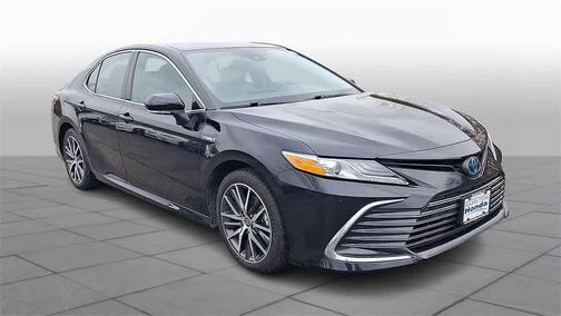 2021 Toyota Camry Hybrid XLE