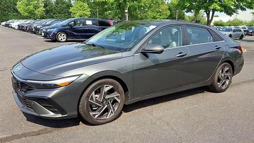 2024 Hyundai ELANTRA Limited