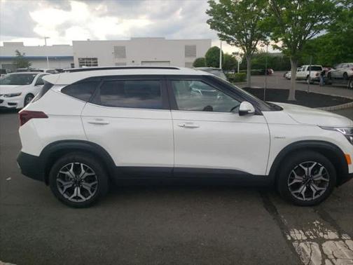 2022 Kia Seltos EX