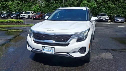 2022 Kia Seltos EX