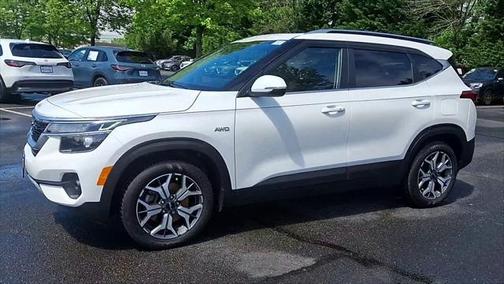 2022 Kia Seltos EX