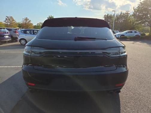 2020 Porsche Macan AWD