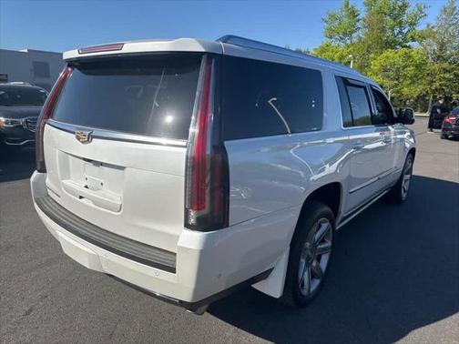 2017 Cadillac Escalade ESV Premium Luxury