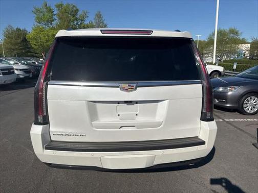 2017 Cadillac Escalade ESV Premium Luxury