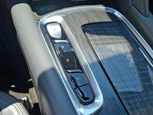 2023 Buick Enclave Essence AWD