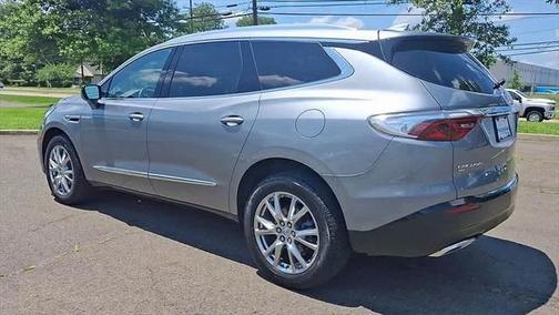 2023 Buick Enclave Essence AWD