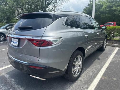 2023 Buick Enclave Essence AWD