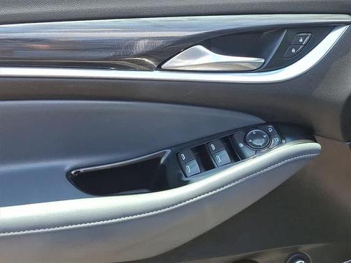 2023 Buick Enclave Essence AWD