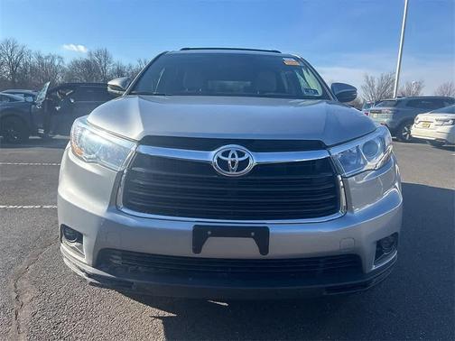 2015 Toyota Highlander LE