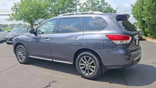 2014 Nissan Pathfinder SV