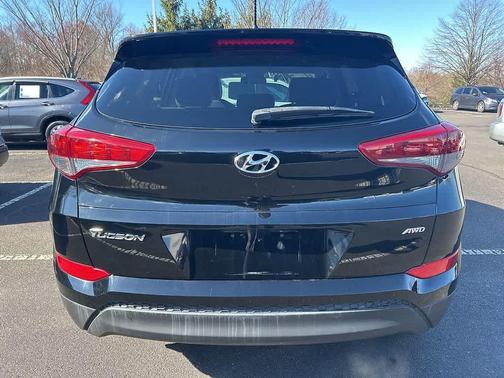 2018 Hyundai TUCSON SE
