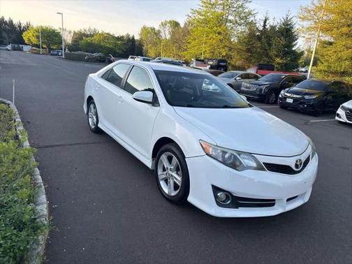 2014 Toyota Camry SE
