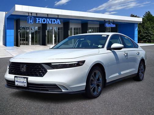 Platinum White Pearl 2024 Honda Accord EX